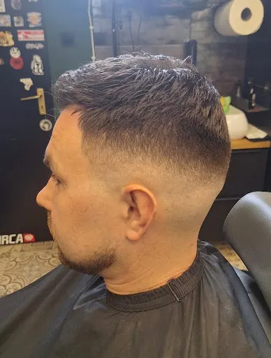 BARBEROS BARBER SHOP